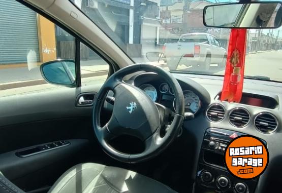 Autos - Peugeot 308 active 1.6 2015 Nafta 163000Km - En Venta