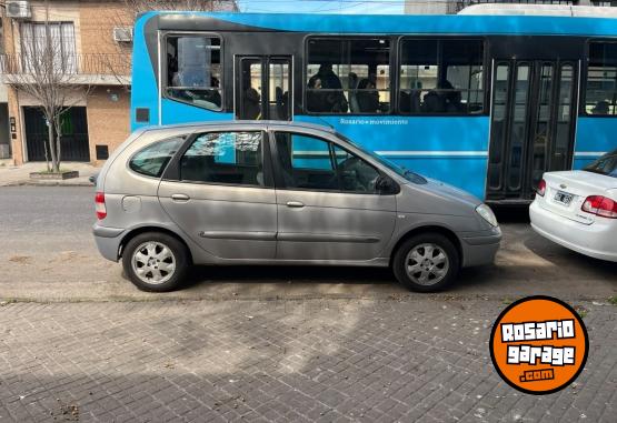 Autos - Renault Scenic 2008 Diesel 420000Km - En Venta
