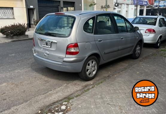 Autos - Renault Scenic 2008 Diesel 420000Km - En Venta