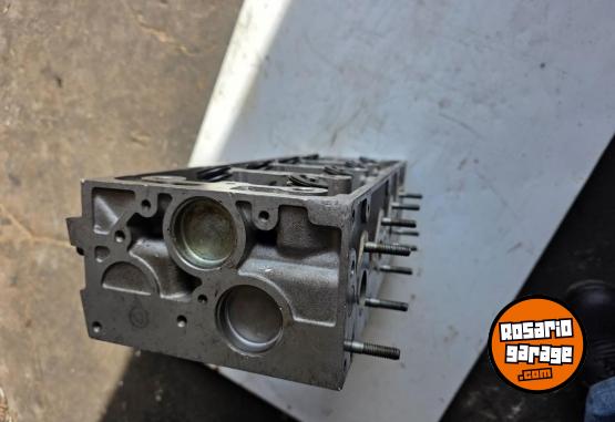 Accesorios para Autos - TAPA DE CILINDRO RENAULT FUEGO GTA MAX- R21 INY. - En Venta