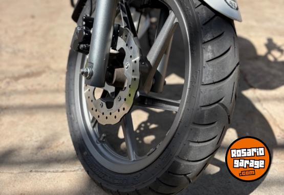 Motos - Benelli Tnt 15 2022 Nafta 5900Km - En Venta