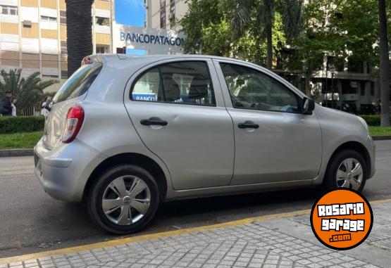 Autos - Nissan March Active Pure Drive 2015 Nafta 92000Km - En Venta