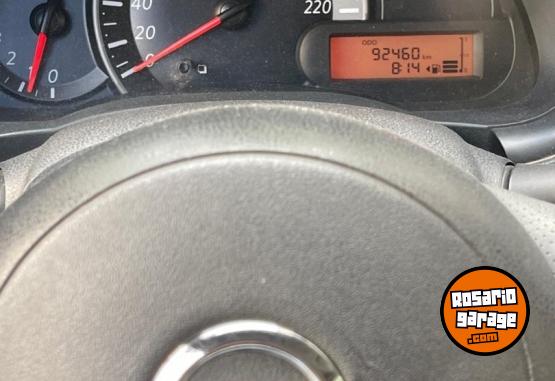 Autos - Nissan March Active Pure Drive 2015 Nafta 92000Km - En Venta