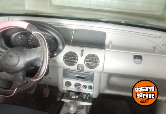 Utilitarios - Renault Kangoo 2011 Diesel 111111Km - En Venta