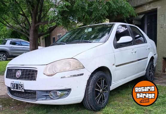 Autos - Fiat Siena Atractive 2011 Nafta 170000Km - En Venta
