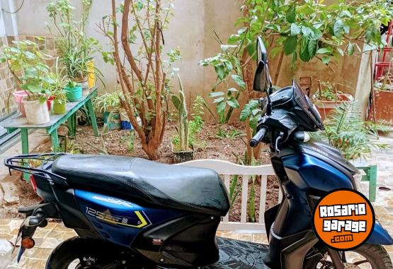 Motos - Yamaha Zr ray 125 2023 Nafta 34000Km - En Venta