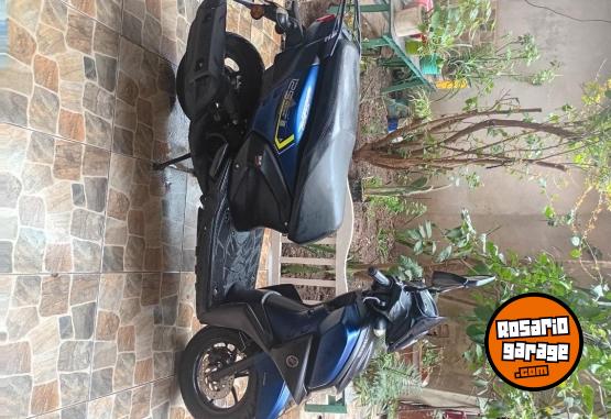 Motos - Yamaha Zr ray 125 2023 Nafta 34000Km - En Venta
