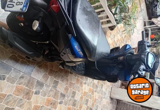 Motos - Yamaha Zr ray 125 2023 Nafta 34000Km - En Venta