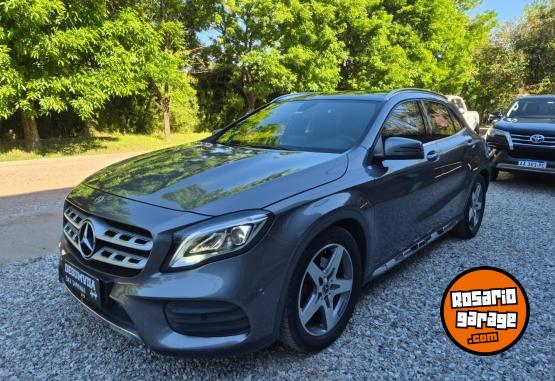 Autos - Mercedes Benz GLA 250 2018 Nafta 108000Km - En Venta
