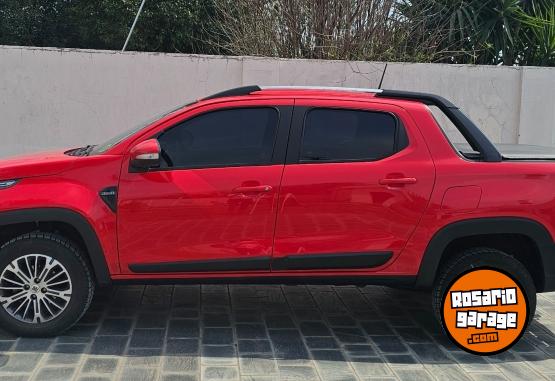 Camionetas - Fiat Strada rach 2025 Nafta 16000Km - En Venta