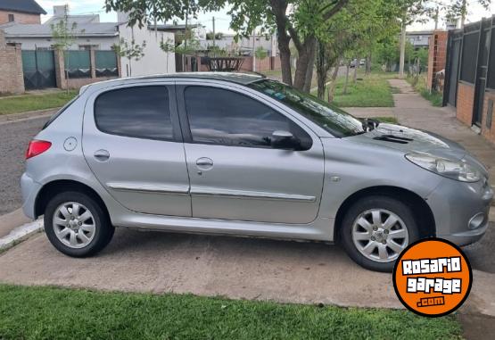 Autos - Peugeot 207 compac 2013 Nafta 169000Km - En Venta