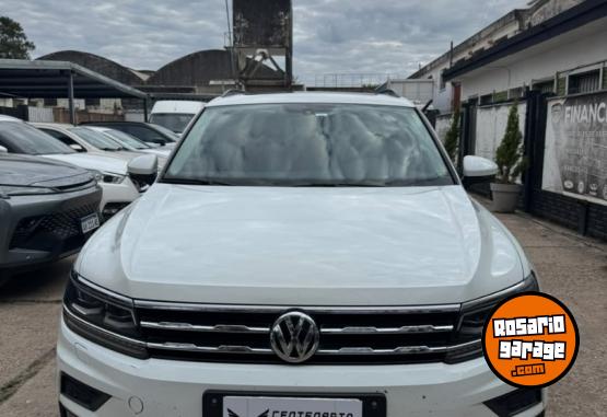 Camionetas - Volkswagen Tiguan Comfortline 2.0 TD 2018 Diesel 120000Km - En Venta
