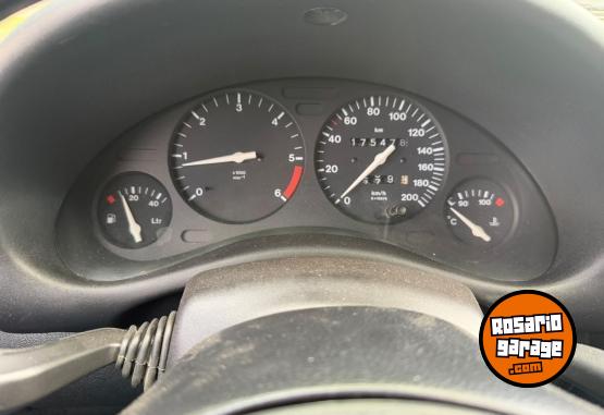 Autos - Chevrolet Corsa 2004 Diesel 180000Km - En Venta