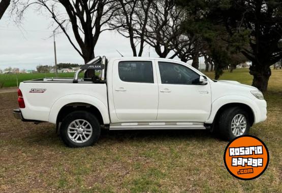 Camionetas - Toyota Hilux 2014 Diesel 320000Km - En Venta