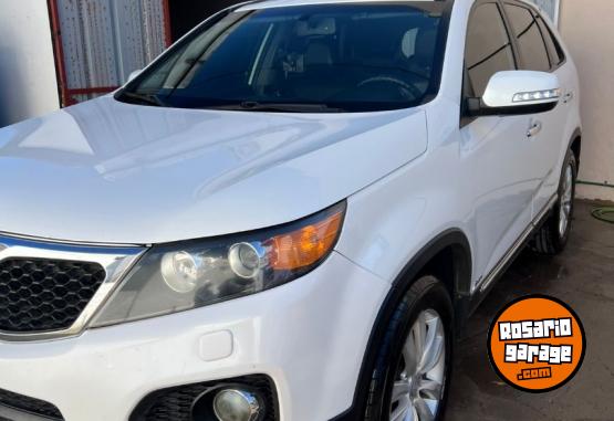 Camionetas - Kia Sorento 2.4 4x4 Premiun 2011 Nafta 237000Km - En Venta