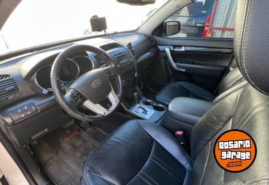 Camionetas - Kia Sorento 2.4 4x4 Premiun 2011 Nafta 237000Km - En Venta