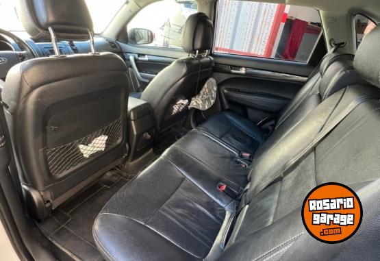 Camionetas - Kia Sorento 2.4 4x4 Premiun 2011 Nafta 237000Km - En Venta