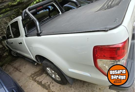 Camionetas - Ford Ranger 3.2 TDI 4x4 XLS 2018 Diesel 195000Km - En Venta