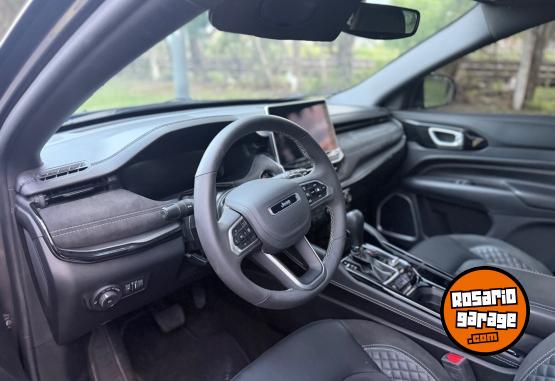 Camionetas - Jeep Commander 2025 Nafta 26000Km - En Venta