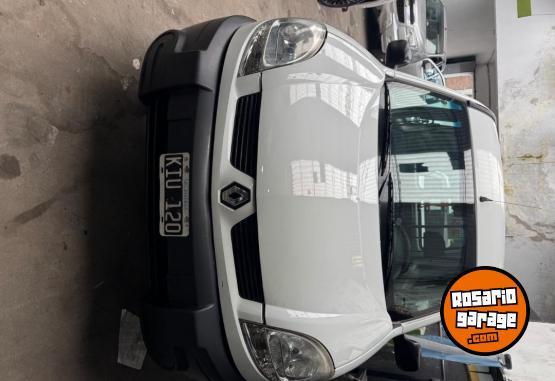 Utilitarios - Renault Kangoo confort furg�n 2011 Nafta 185000Km - En Venta