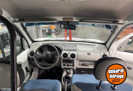 Utilitarios - Renault Kangoo confort furg�n 2011 Nafta 185000Km - En Venta