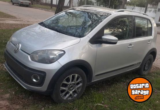 Autos - Volkswagen Cross Up 2017 Nafta 300000Km - En Venta