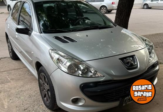 Autos - Peugeot 207 XS Compact 2010 Nafta 145000Km - En Venta