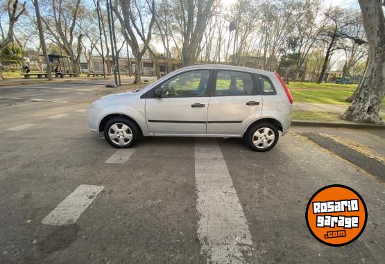Autos - Ford Fiesta 2010 Nafta 212000Km - En Venta