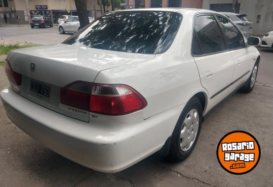 Cl�sicos - Honda Accord Ex impecable titular - En Venta
