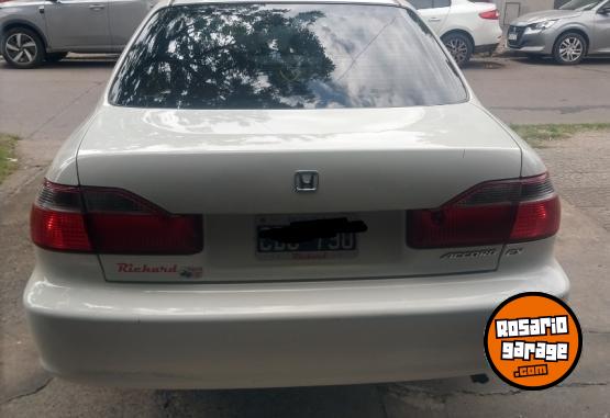 Cl�sicos - Honda Accord Ex impecable titular - En Venta
