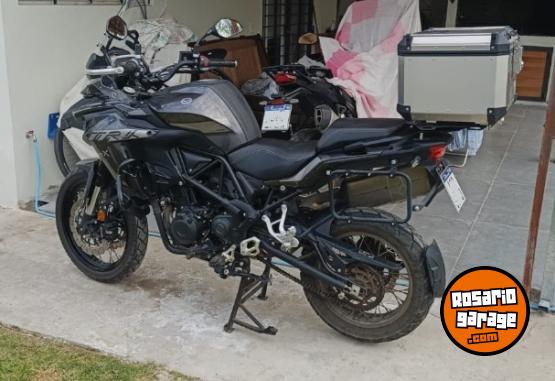 Motos - Benelli TRK 502X 2023 Nafta 13000Km - En Venta