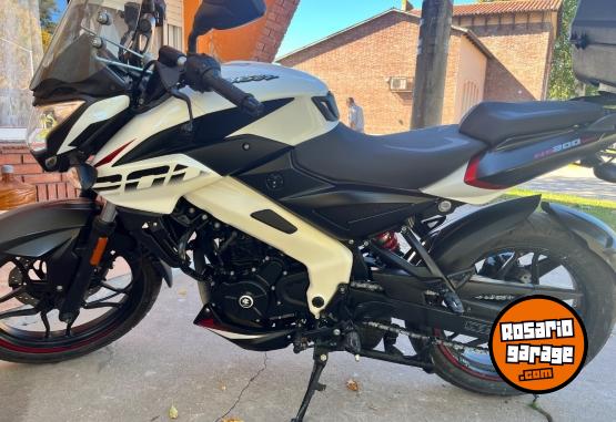 Motos - Bajaj Rousser 2024 Nafta 8000Km - En Venta