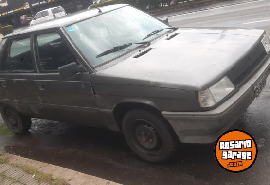 Autos - Renault 9 sedan 1995 GNC 260000Km - En Venta