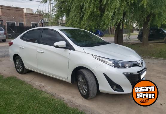 Autos - Toyota Yaris XLS 2021 Nafta 63000Km - En Venta