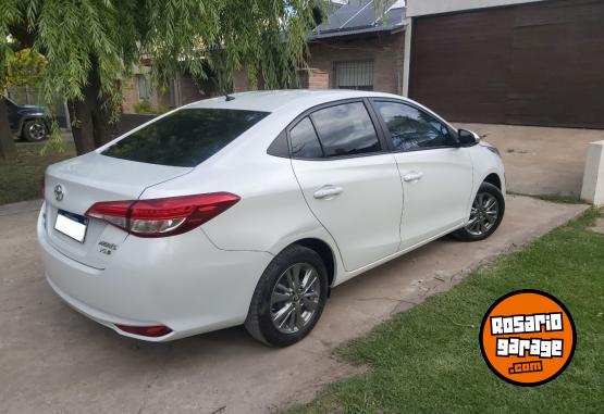 Autos - Toyota Yaris XLS 2021 Nafta 63000Km - En Venta