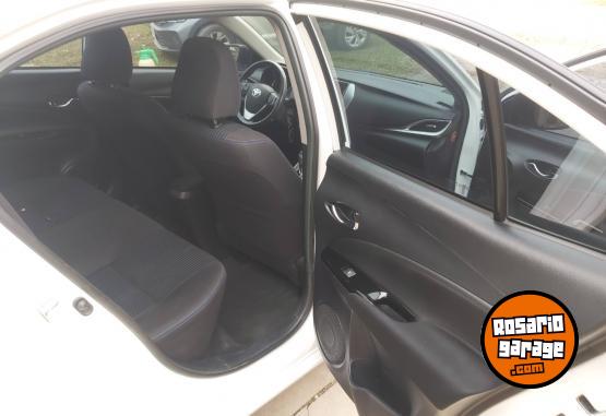 Autos - Toyota Yaris XLS 2021 Nafta 63000Km - En Venta