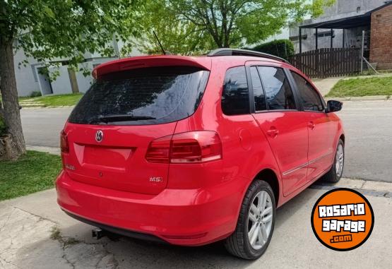 Autos - Volkswagen Suran highline 2015 Nafta 159000Km - En Venta