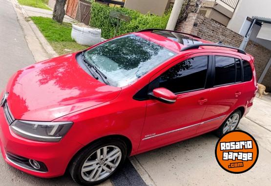 Autos - Volkswagen Suran highline 2015 Nafta 159000Km - En Venta