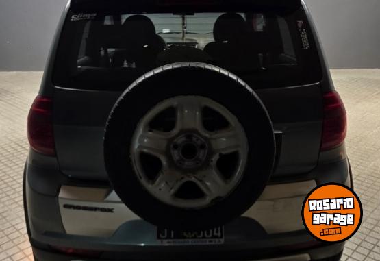 Autos - Volkswagen CROSS FOX 2011 Nafta 130000Km - En Venta