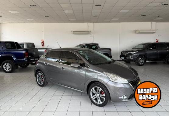 Autos - Peugeot 208 Feline 2015 Nafta 100000Km - En Venta