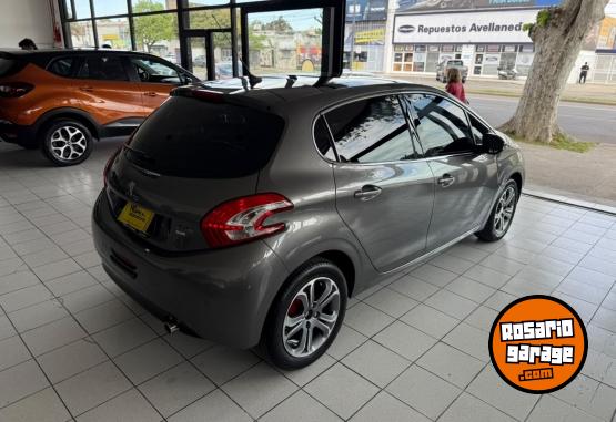Autos - Peugeot 208 Feline 2015 Nafta 100000Km - En Venta