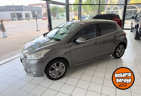Autos - Peugeot 208 Feline 2015 Nafta 100000Km - En Venta