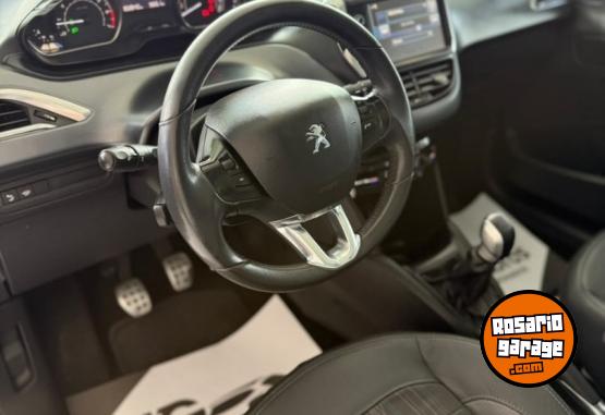 Autos - Peugeot 208 Feline 2015 Nafta 100000Km - En Venta