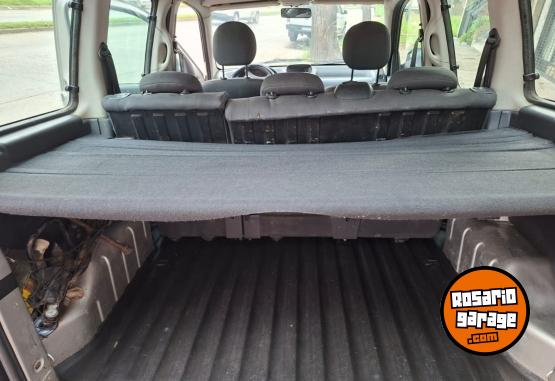 Utilitarios - Peugeot PARTNER PATAGÓNICA HDI 2011 Diesel 111111Km - En Venta