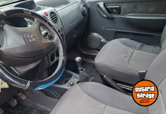 Utilitarios - Peugeot PARTNER PATAGÓNICA HDI 2011 Diesel 111111Km - En Venta