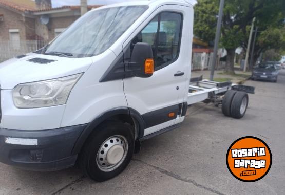 Camiones y Gr�as - Transit chasis - En Venta