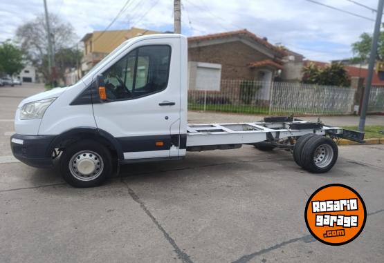 Camiones y Gr�as - Transit chasis - En Venta