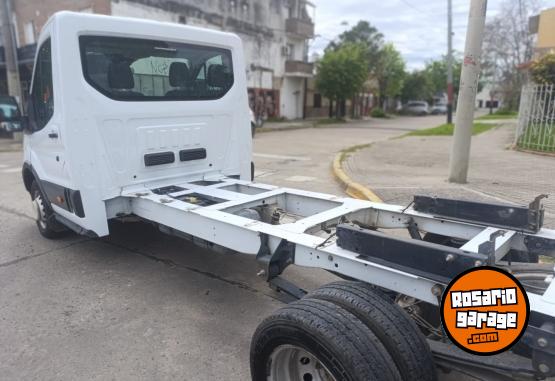 Camiones y Gr�as - Transit chasis - En Venta