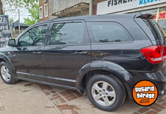 Camionetas - Dodge JOURNEY 2.4 5 ASIENTOS SX 2012 Nafta 111111Km - En Venta
