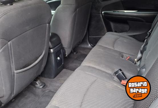Camionetas - Dodge JOURNEY 2.4 5 ASIENTOS SX 2012 Nafta 111111Km - En Venta